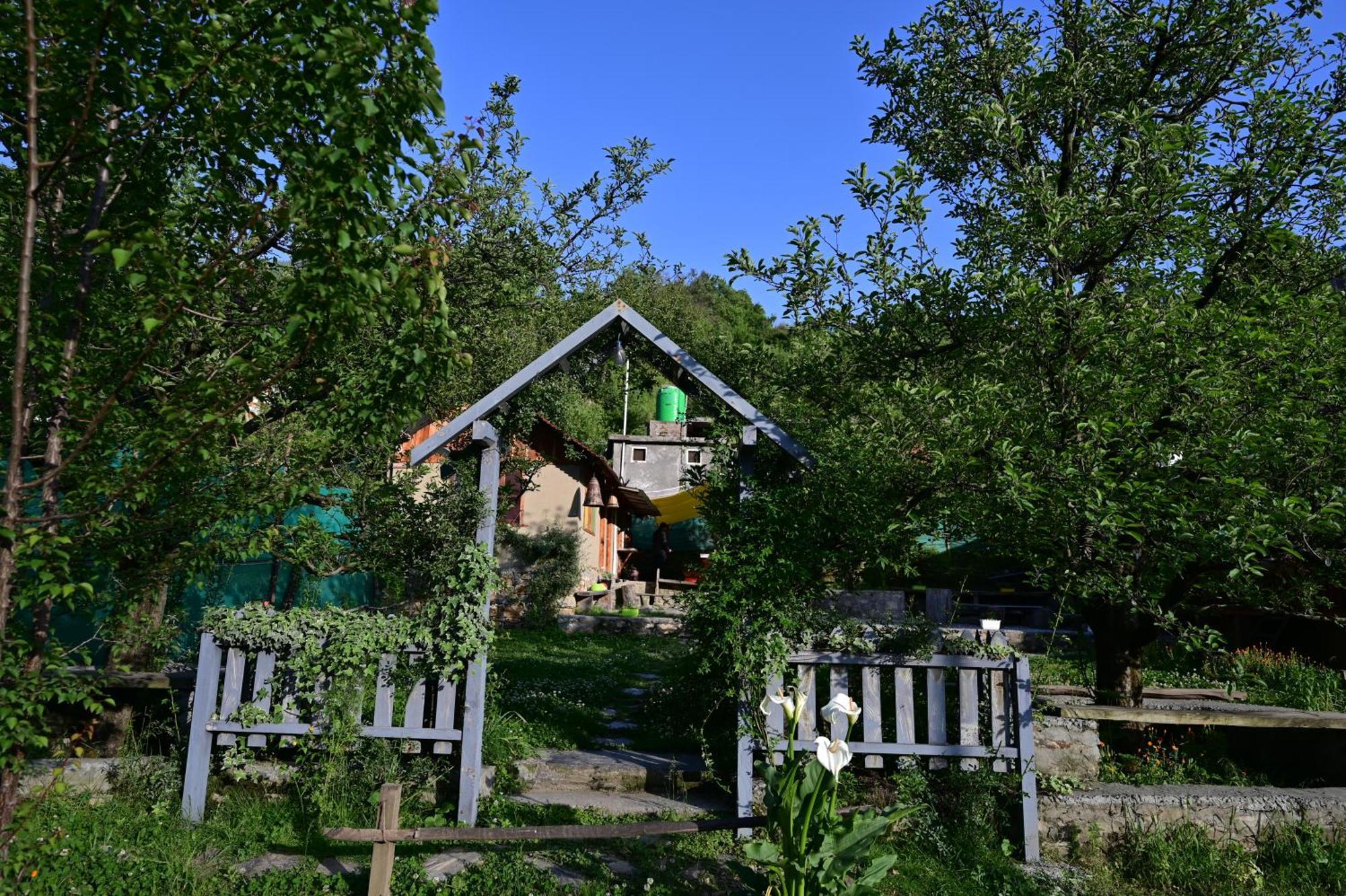 Himalayan Mud Resort Kasol Exterior photo