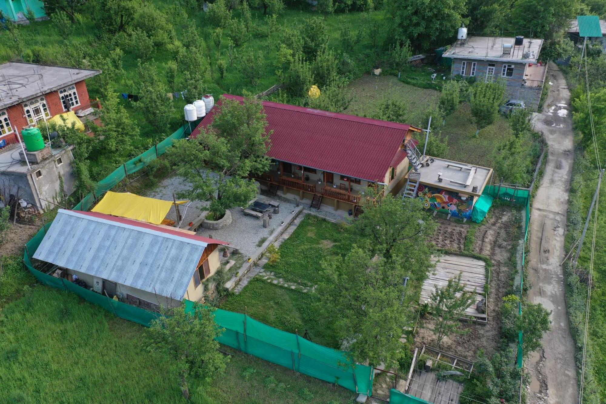 Himalayan Mud Resort Kasol Exterior photo