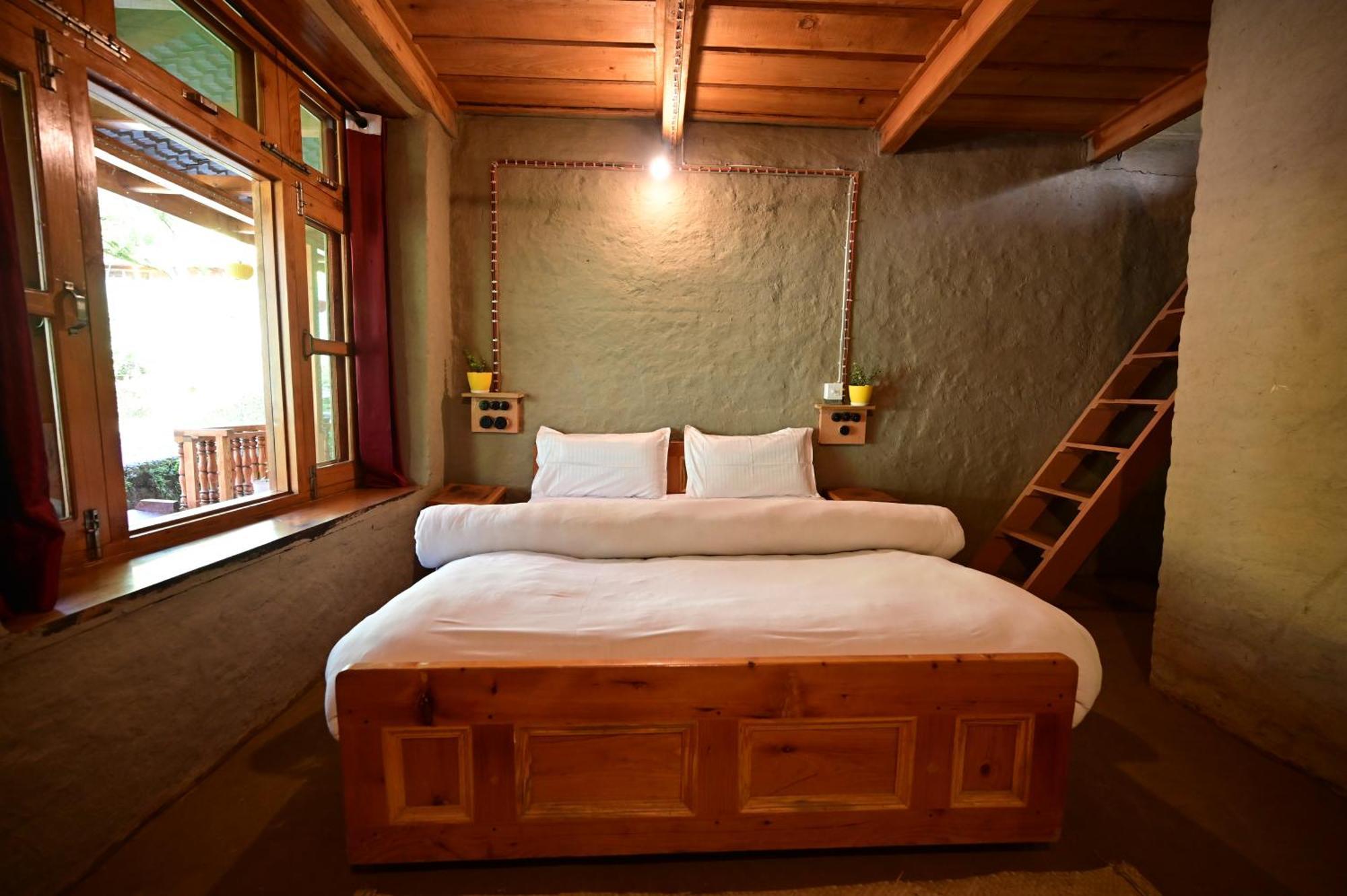 Himalayan Mud Resort Kasol Exterior photo