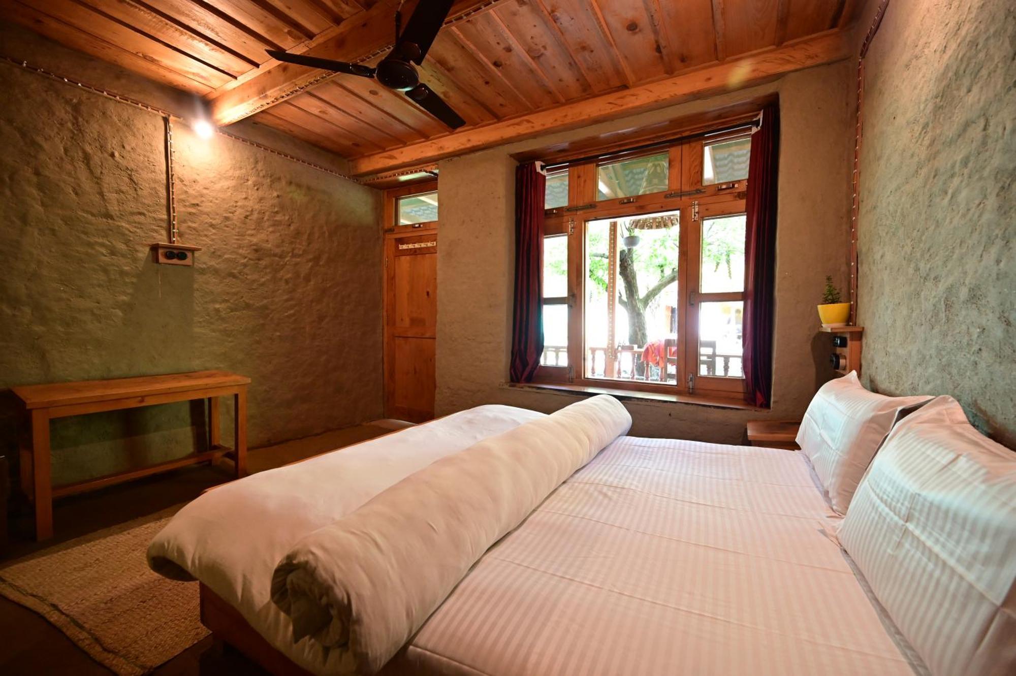 Himalayan Mud Resort Kasol Exterior photo