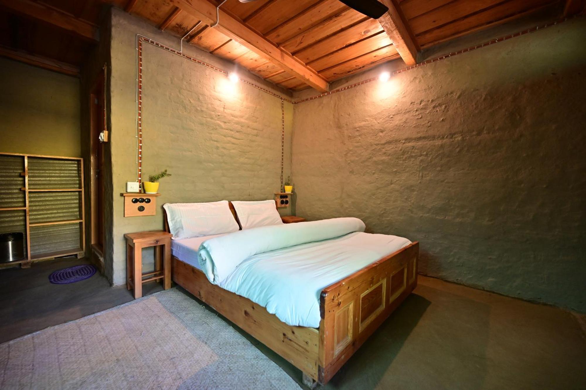Himalayan Mud Resort Kasol Exterior photo