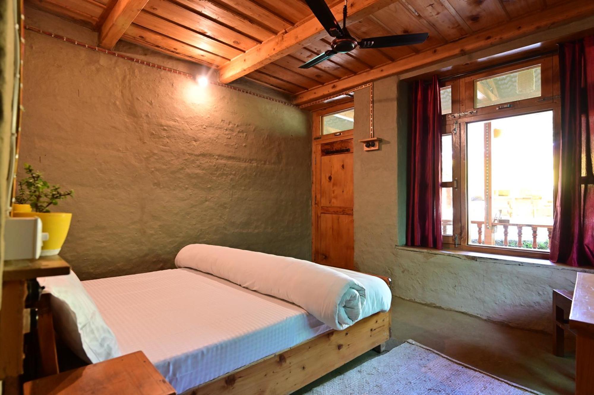Himalayan Mud Resort Kasol Exterior photo